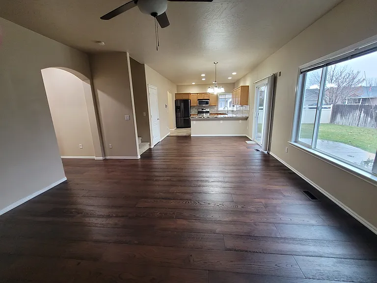 3663 N Buckstone Ave — Photo 4