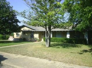 4011 Fountainhead Ln, Dallas, TX 75233