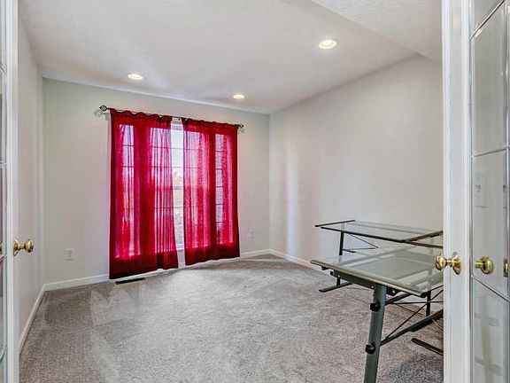 4th image of 6548 Beaumont Sq