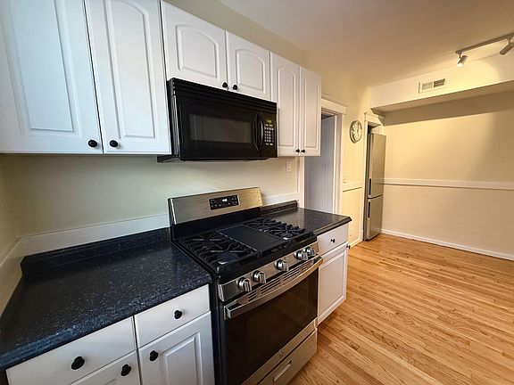 3rd image of 4553 Arco Ave #2B