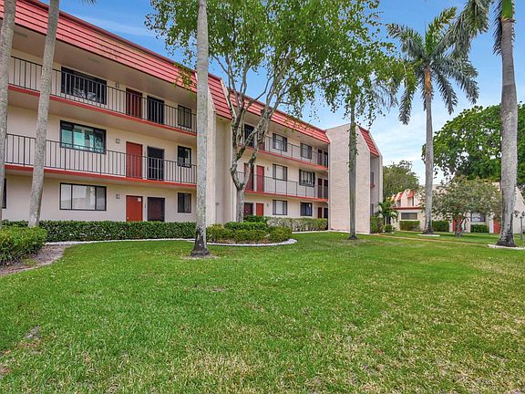 2nd image of 4411 Trevi Court #306