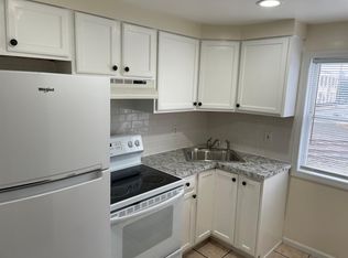 8 Balmforth Ave #1F, Danbury, CT 06810