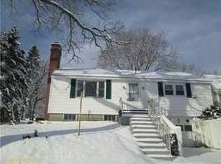 15 Somerset Pl, Bath, ME 04530