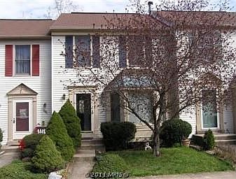 1st image of 202 Castlebury Ct
