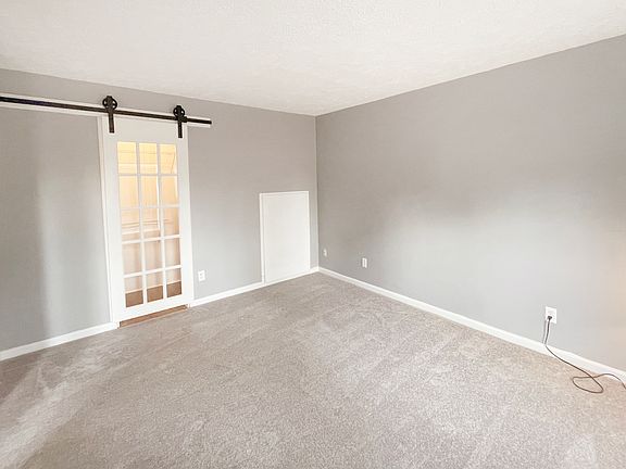 2nd image of 114 Deer Creek Dr