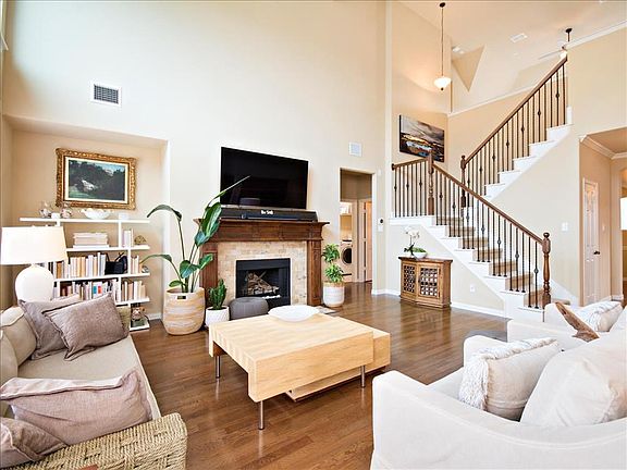 4th image of 15501 Burwood Ct