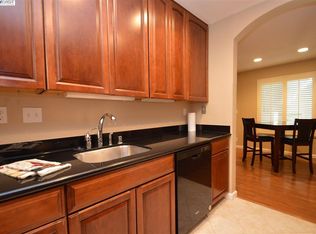 2700 Oak Rd APT 12, Walnut Creek, CA 94596