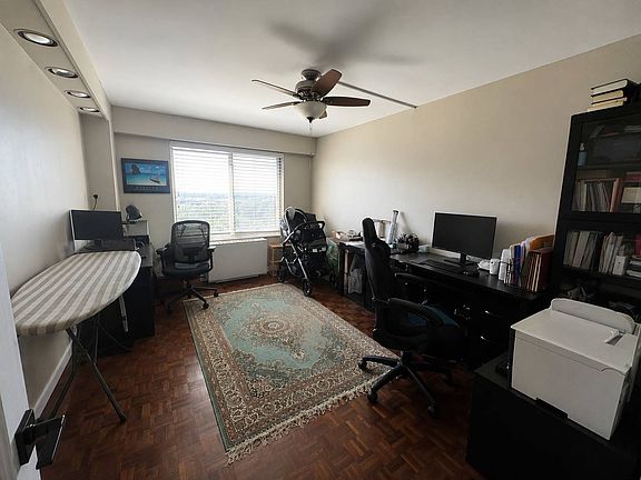 5th image of 7061 N Kedzie Ave Suite 1102