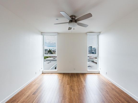 3rd image of 711 Bellevue Ave E #603