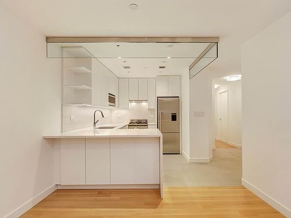 5th image of 341 W 11th St APT 1C