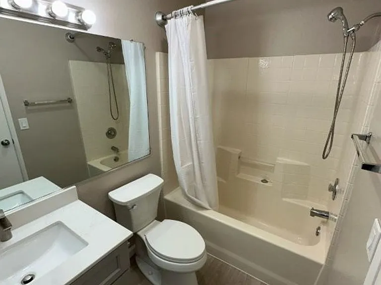 637 Atherton Pl #403 — Photo 19