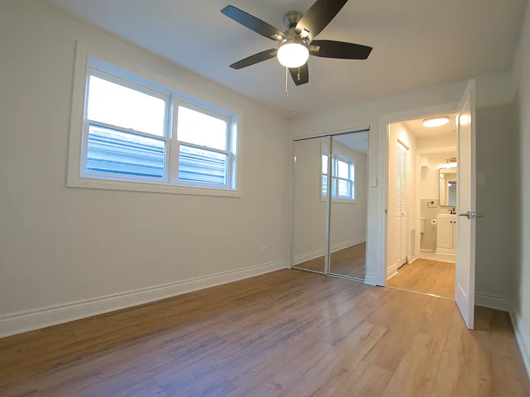 3143 S Halsted St #2F — Photo 8