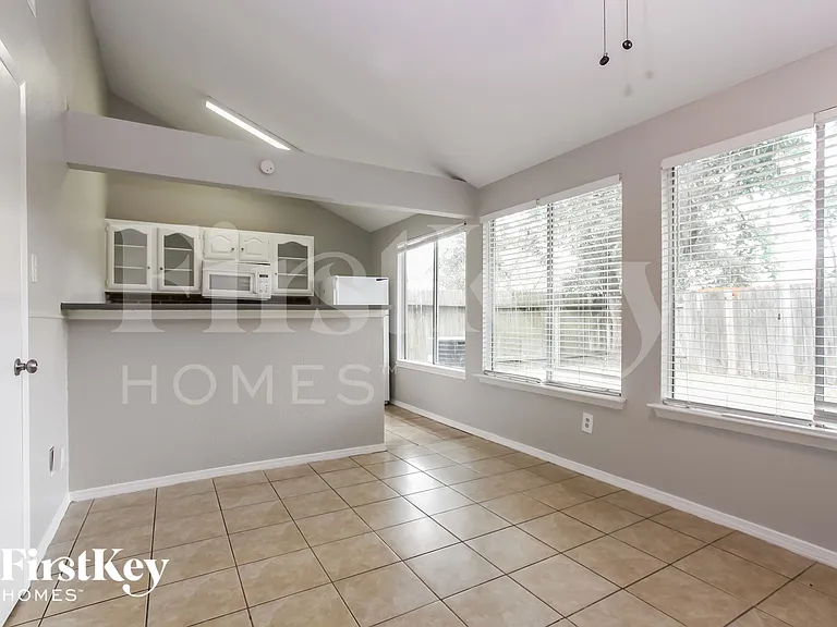19446 Cypress Cliff Dr — Photo 6