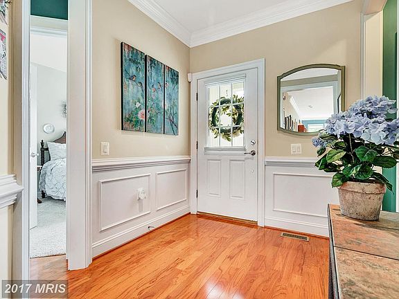 3rd image of 156 Castle Hill Dr