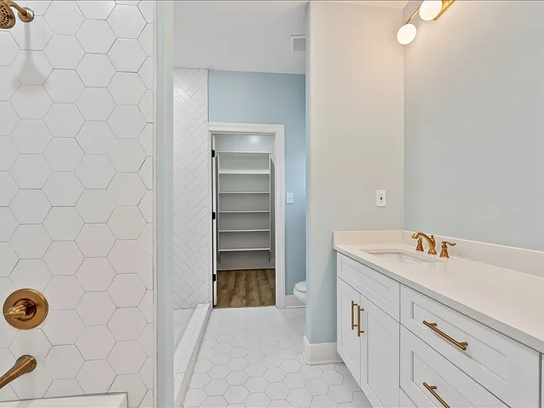 1072 Bruce St — Photo 21