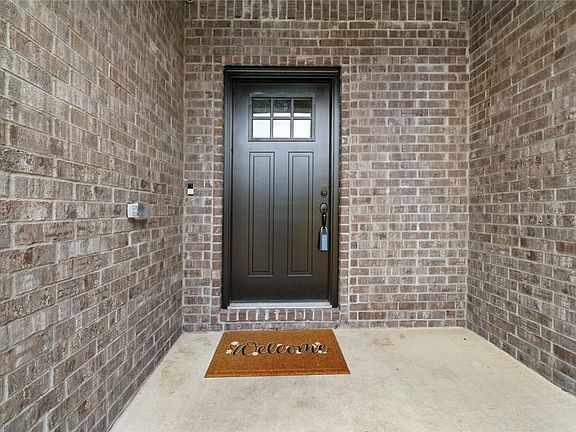2nd image of 7105 SW High Meadow Blvd