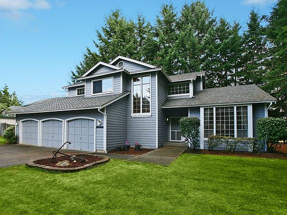 2nd image of 10900 Marigold Dr NW