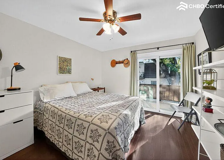 Second bedroom