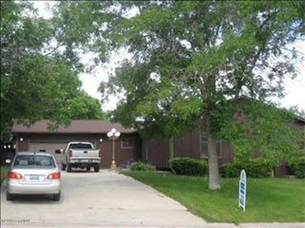 54 American Ln, Gillette, WY 82716