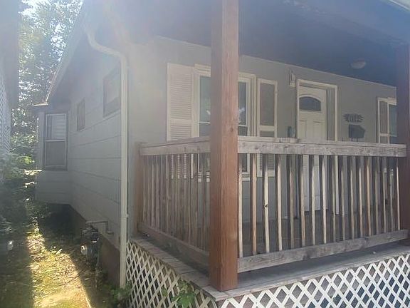 2nd image of 6744 Schofield Pl