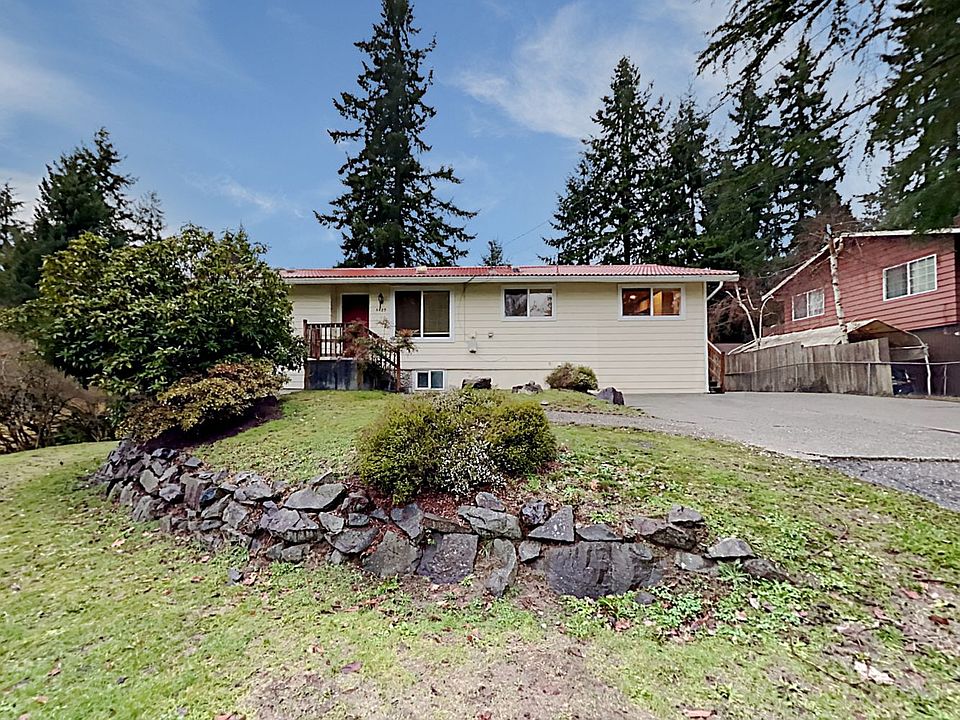 1st image of 4429 182nd Pl SW