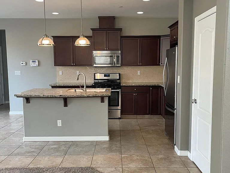 2042 E Christensen Dr — Photo 9