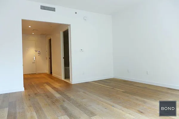 Rented by Bond New York | media 2