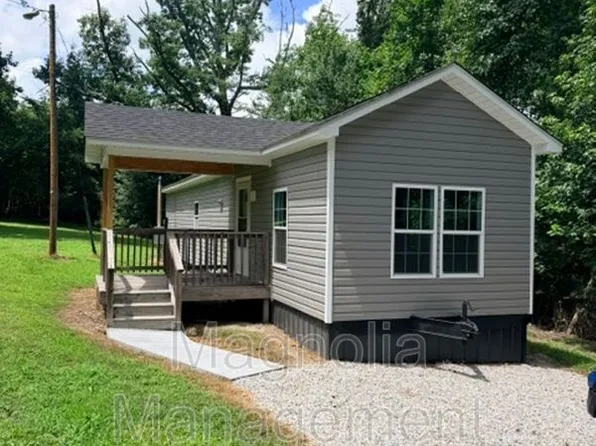1880 Julia Ave, Henderson, NC 27536