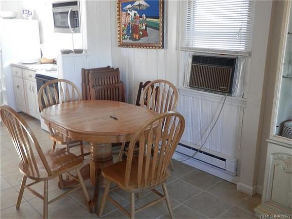 4th image of 5529 Holly Ave