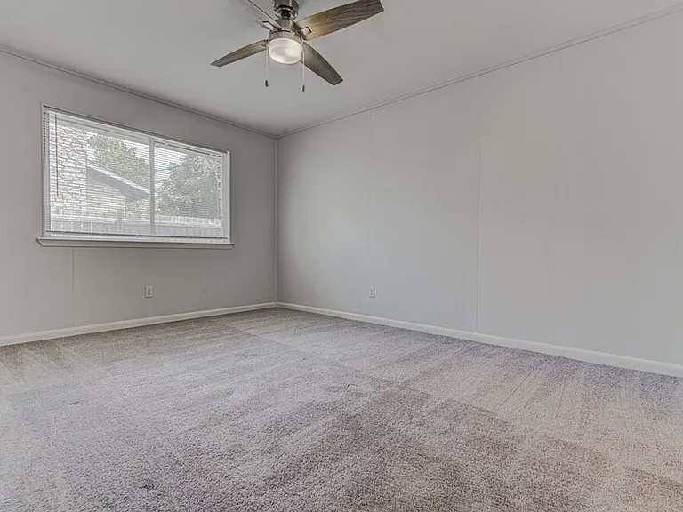 5703 Gloucester Ln — Photo 13