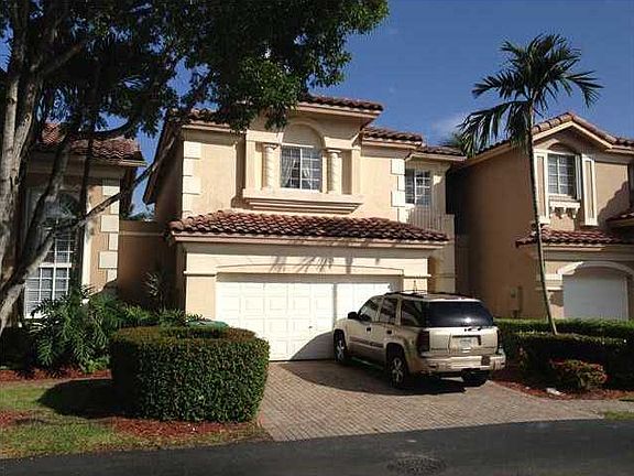 2nd image of 10932 NW 67th St