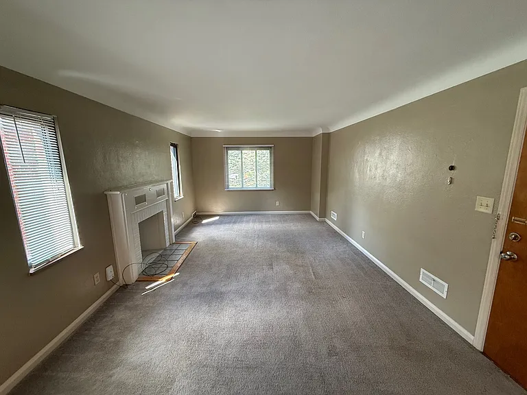 3514 Maxwell Rd #2F — Photo 3