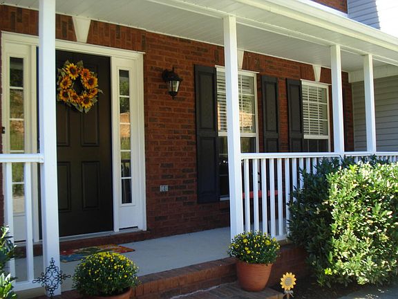 4th image of 3051 Oakwood Hills Ln