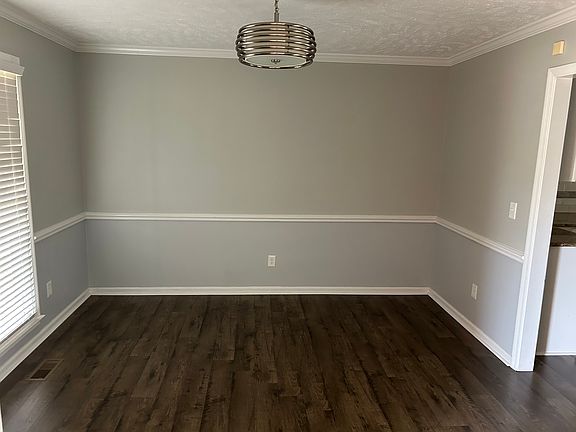 5th image of 7144 Beaver Run Dr