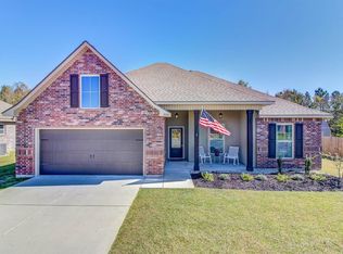 834 Reunion Place Cir, Biloxi, MS 39532