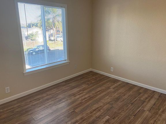 3rd image of 2216 Spanos St #4