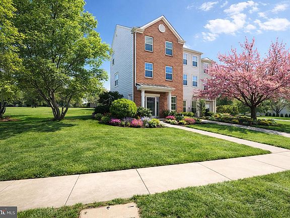2nd image of 1311 Sorrell Ct