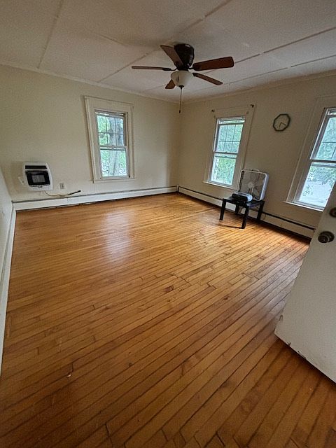 2nd image of 664 Orange Center Rd #2