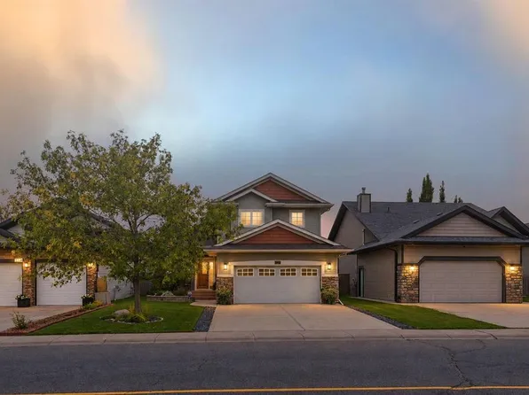 155 NE Webster Dr, Red Deer, AB T4N 7G6