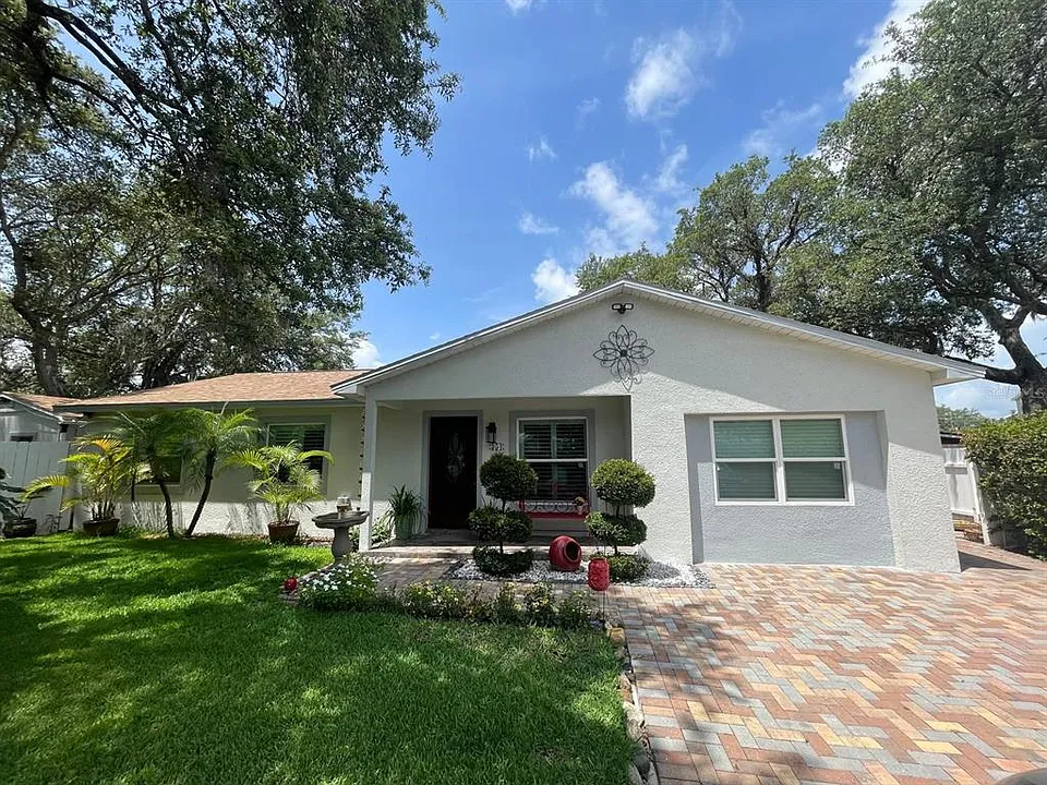 354 Seasons Ct