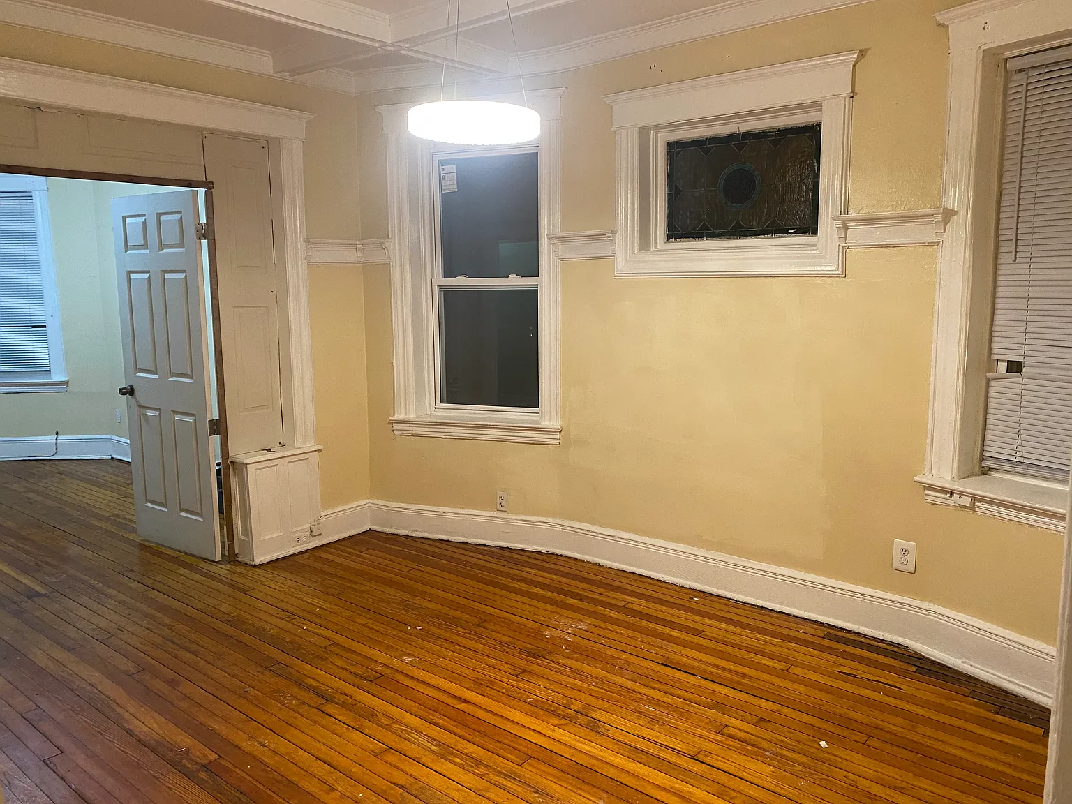 3 bed, 1100 sqft, $820 — Photo 3