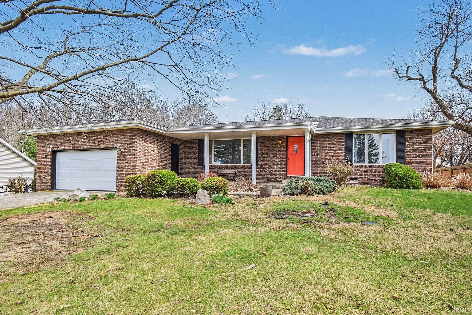 12060 N Woodland Acres Dr photo 1