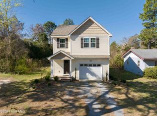 1130 W Indiana Ave, Southern Pines, NC 28387