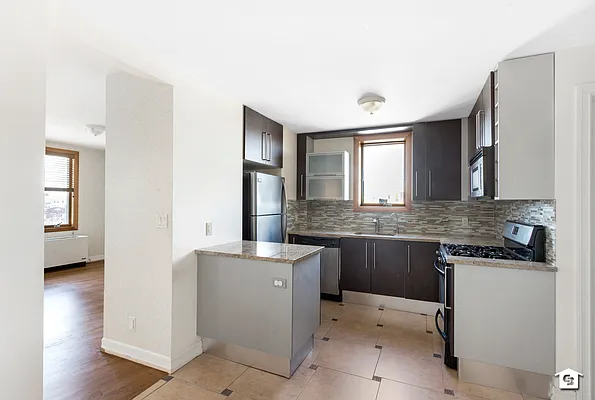 Sold by Coldwell Banker Reliable Real Estate | media 6