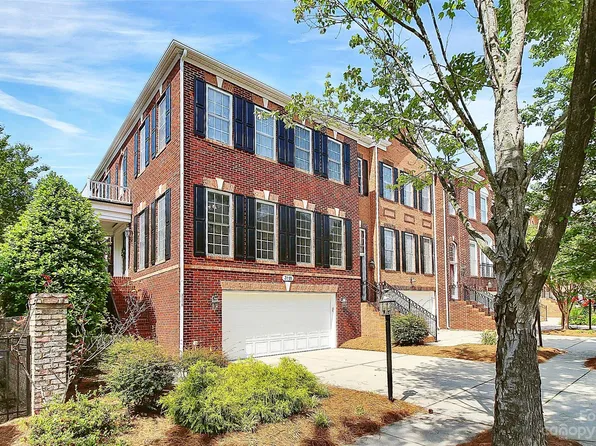 3118 Luke Crossing Dr, Charlotte, NC 28226