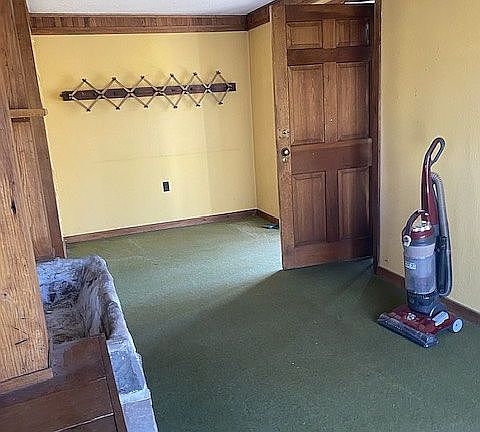 5th image of 105 Needles Eye Ln
