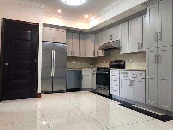 2nd image of 64-38 Cloverdale Blvd Floor 1