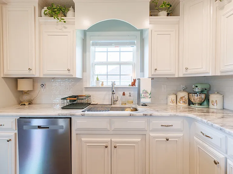 3940 Landings Cir — Photo 15