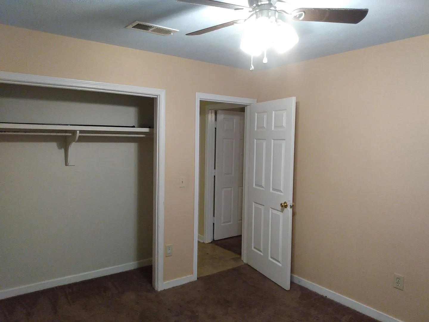 1208 E Fortification St — Photo 4