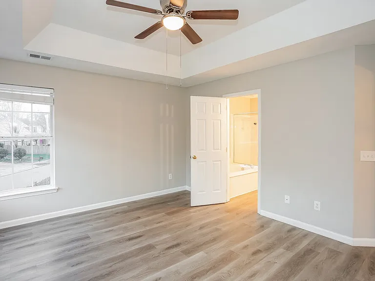 7640 Lady Bank Dr — Photo 10